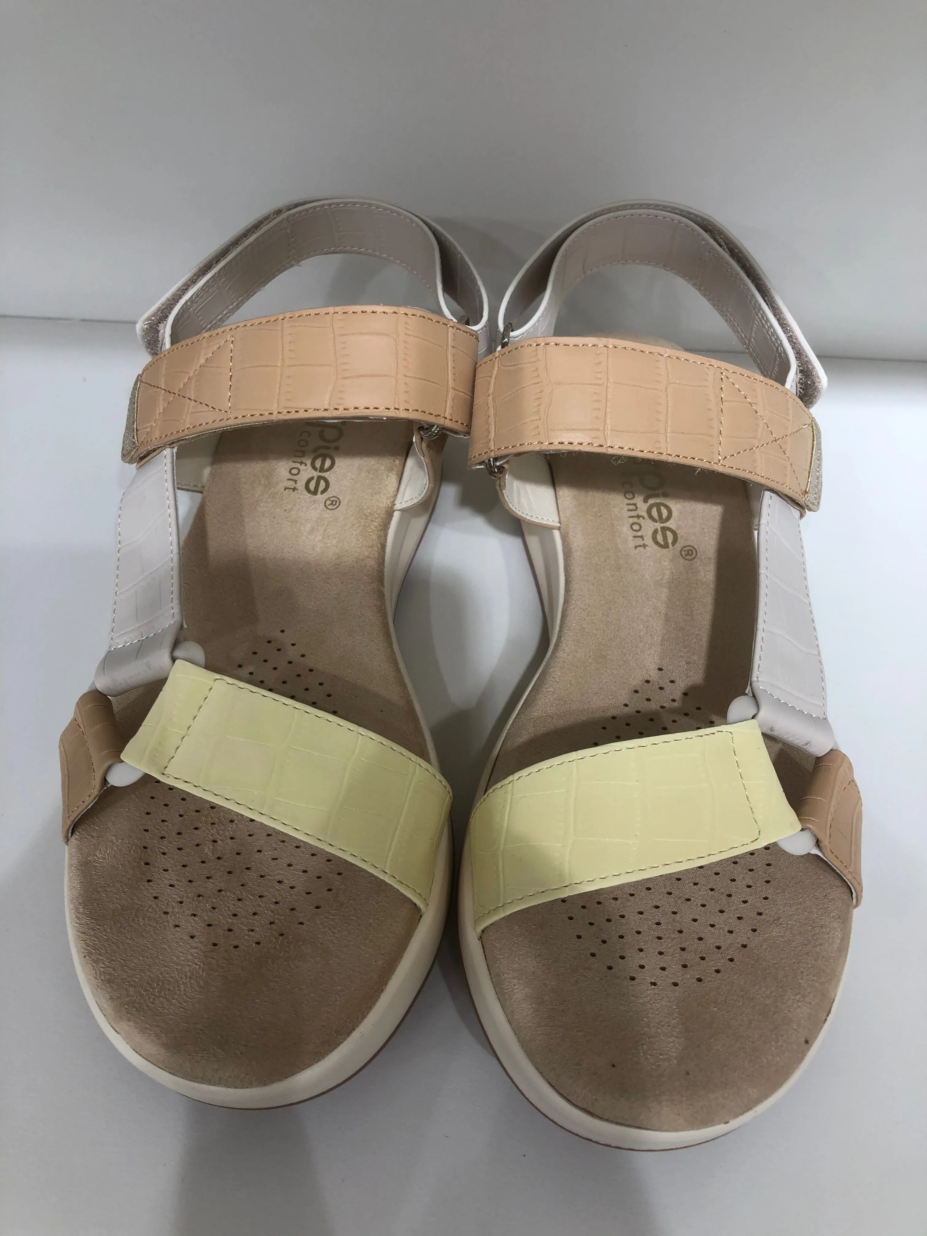 ABZ23520 MULTICAMEL